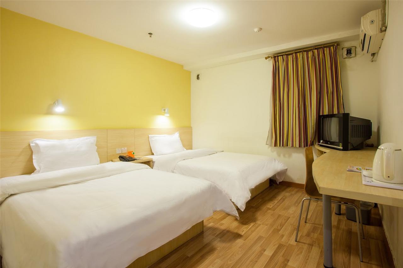 7Days Inn Yunfu Luoding Central Exterior foto