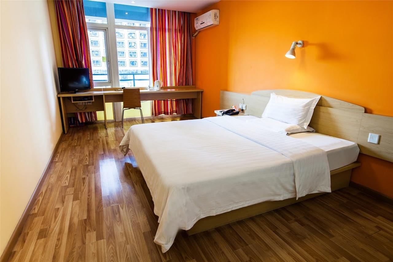 7Days Inn Yunfu Luoding Central Exterior foto
